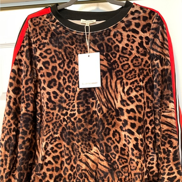 🆕Leopard Print Velvet Sweater Red Brown & Black - Picture 11 of 16